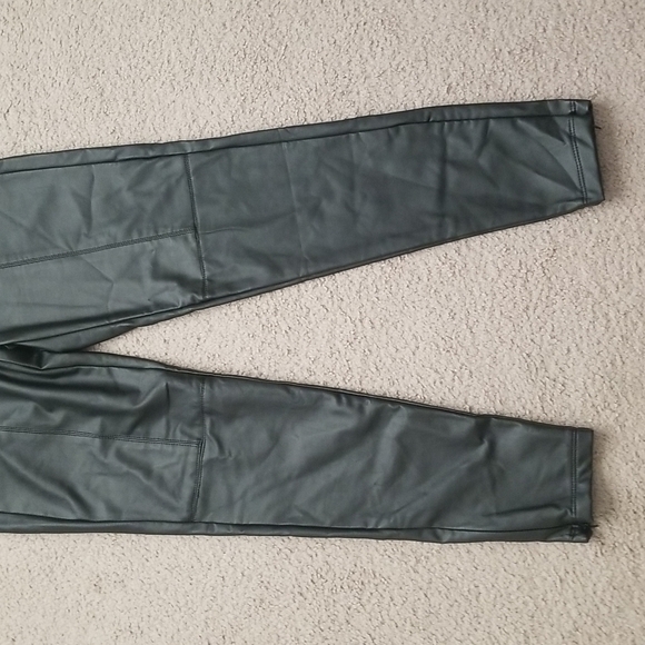 Threadsence Women's Faux Leather Leggings - Picture 3 of 16